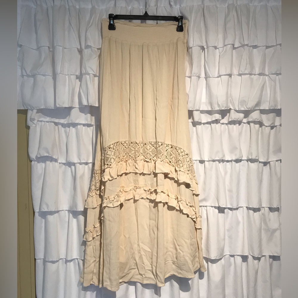 NWOT Wonderly Boho Maxi Skirt